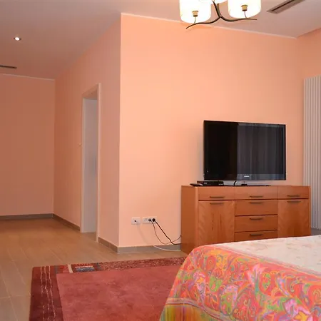 Vila Monte Carlo 빌라 마마이아