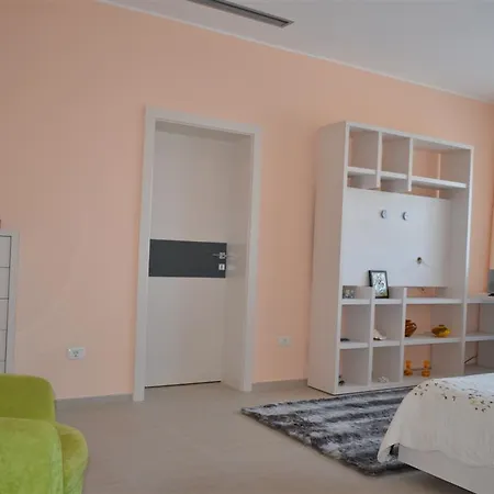 Vila Monte Carlo 마마이아
